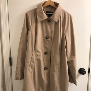Womens London Fog rain coat XL